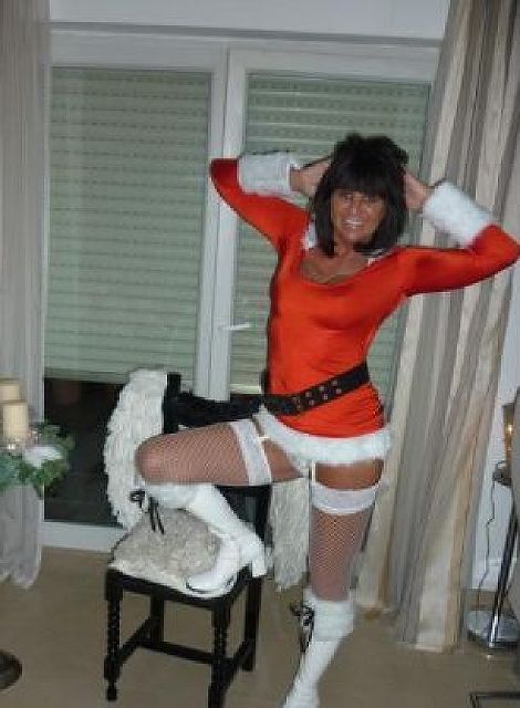 CastaDiva - Rassige, reiche Frau sucht einen Mann für die schönen Dinge!