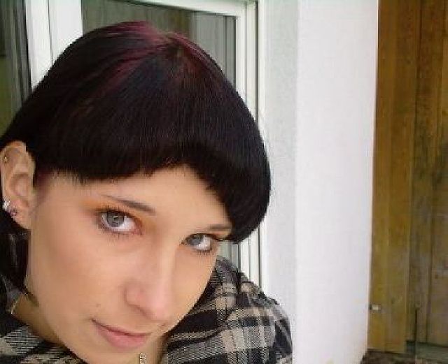 Nadine26 - Junge Studentin sucht Mann! 