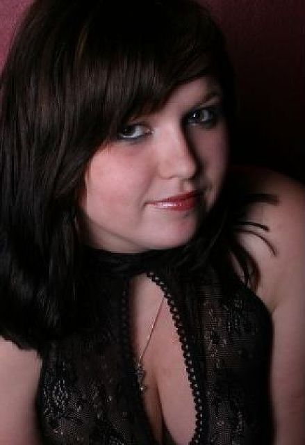 Molly30 - Süße Dicke sucht süßen Dünnen :-)